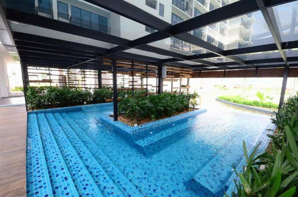Francesco Suite - Trefoil Setia Alam-Near Setia City Mall & Setia Convention Centre Exterior photo